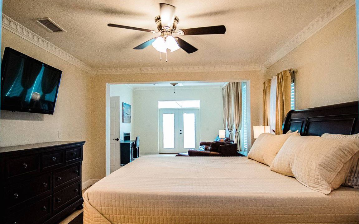 Photo of Bedroom in Lake Hamilton