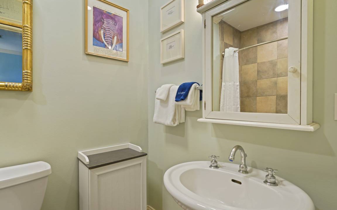 Photo of Bathroom in Seaside