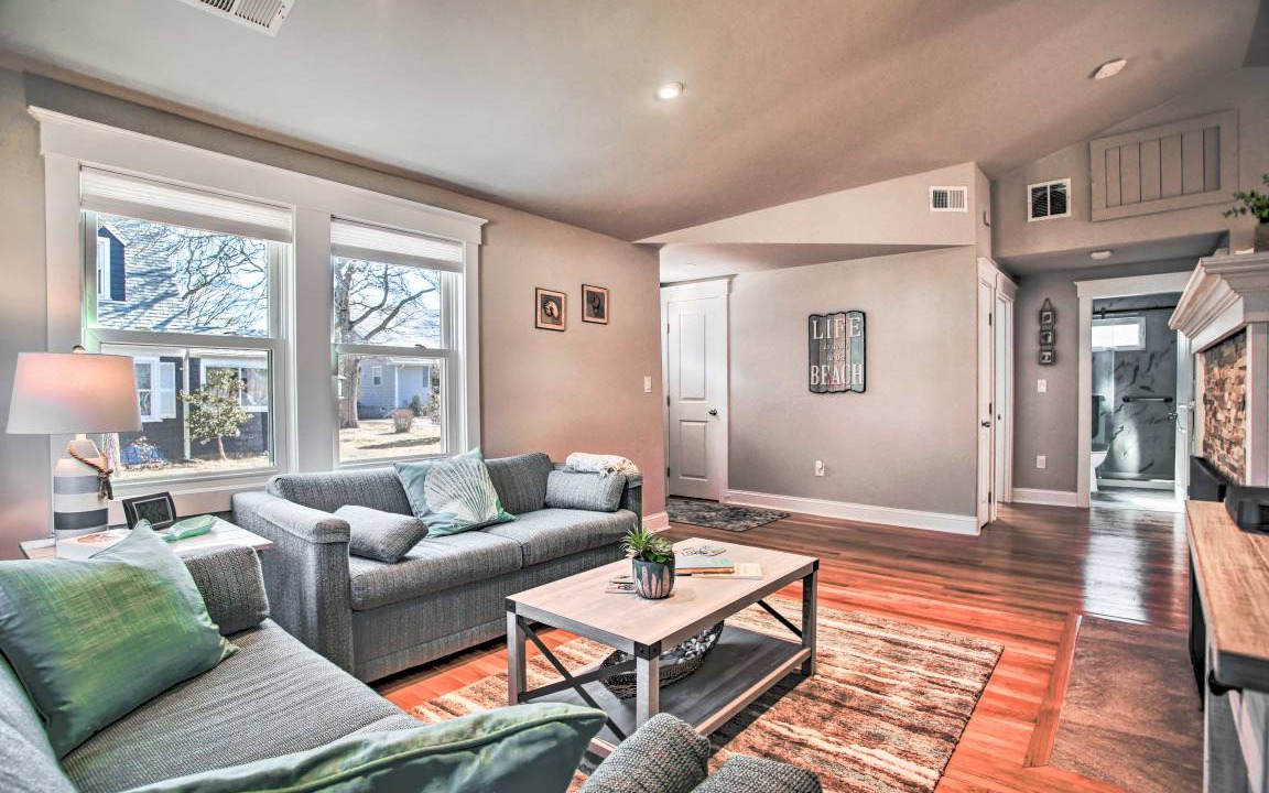 Photo of Livingroom in Buzzards Bay