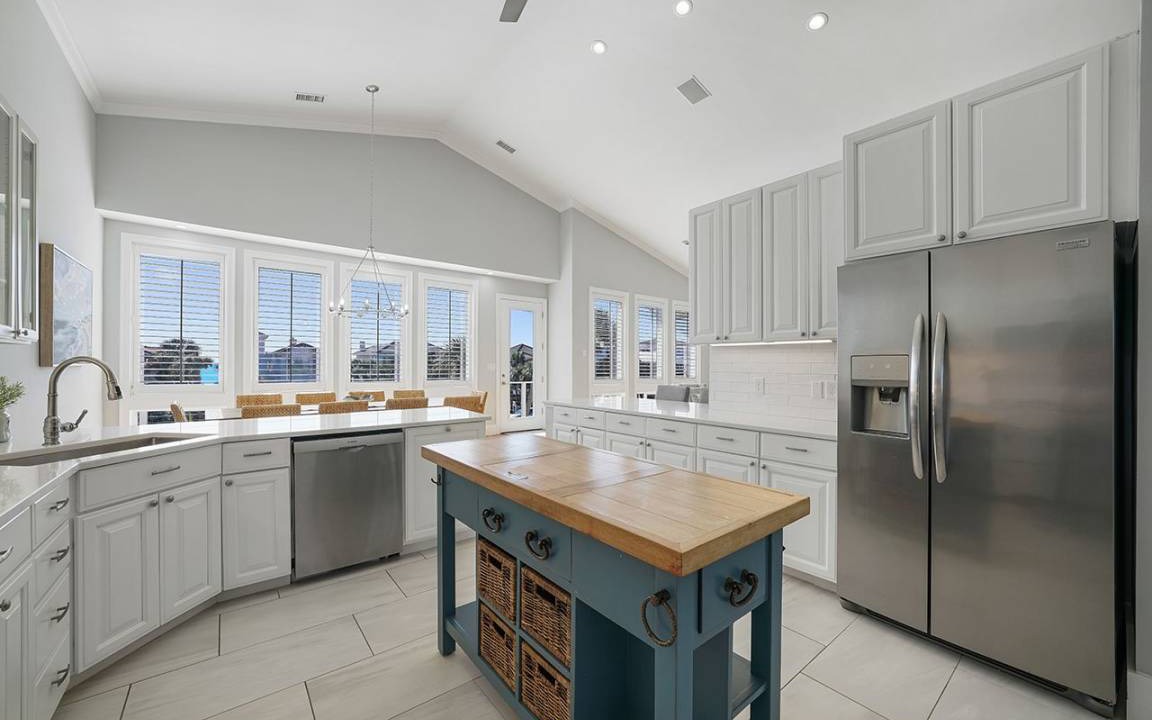 Photo of Kitchen in Crystal Shores