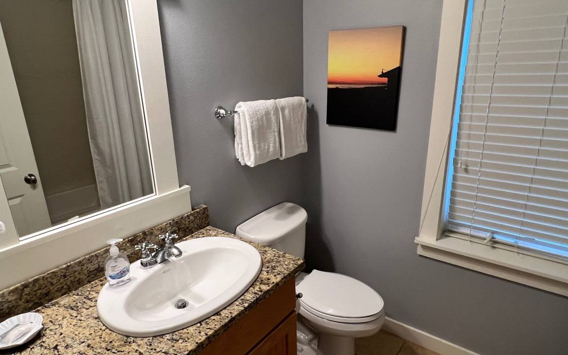 Photo of Bathroom in Laurel Grove