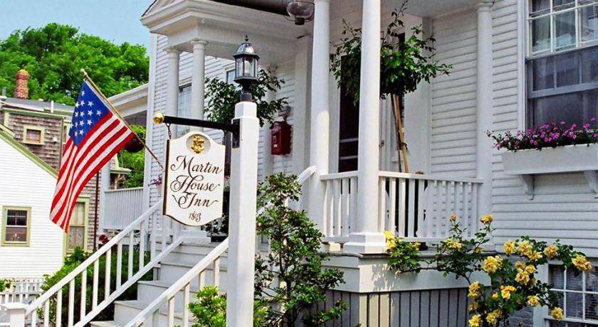 Photo of Others in Nantucket Town
