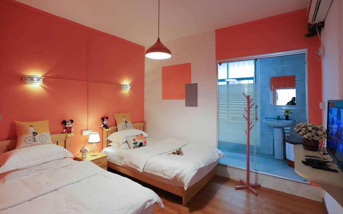 Photo of Bedroom in Yue Lu