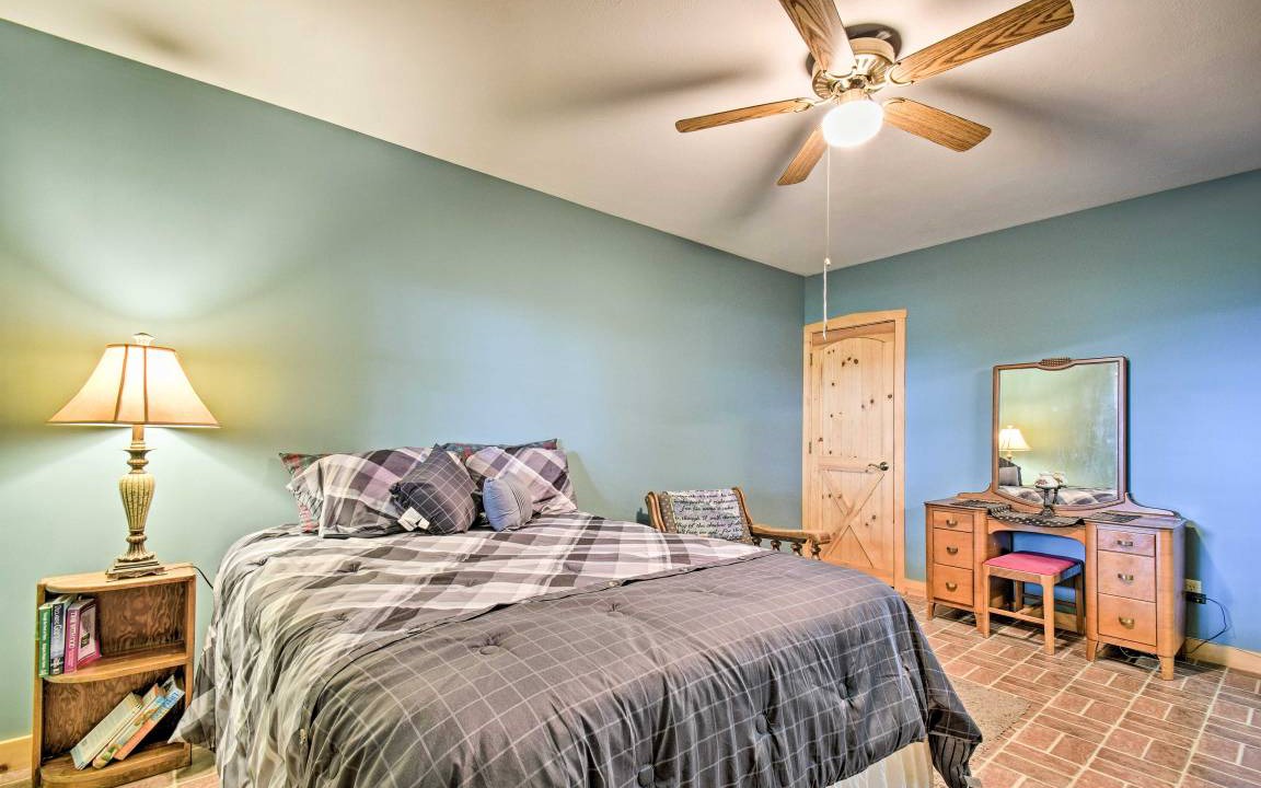 Photo of Bedroom in Shipshewana