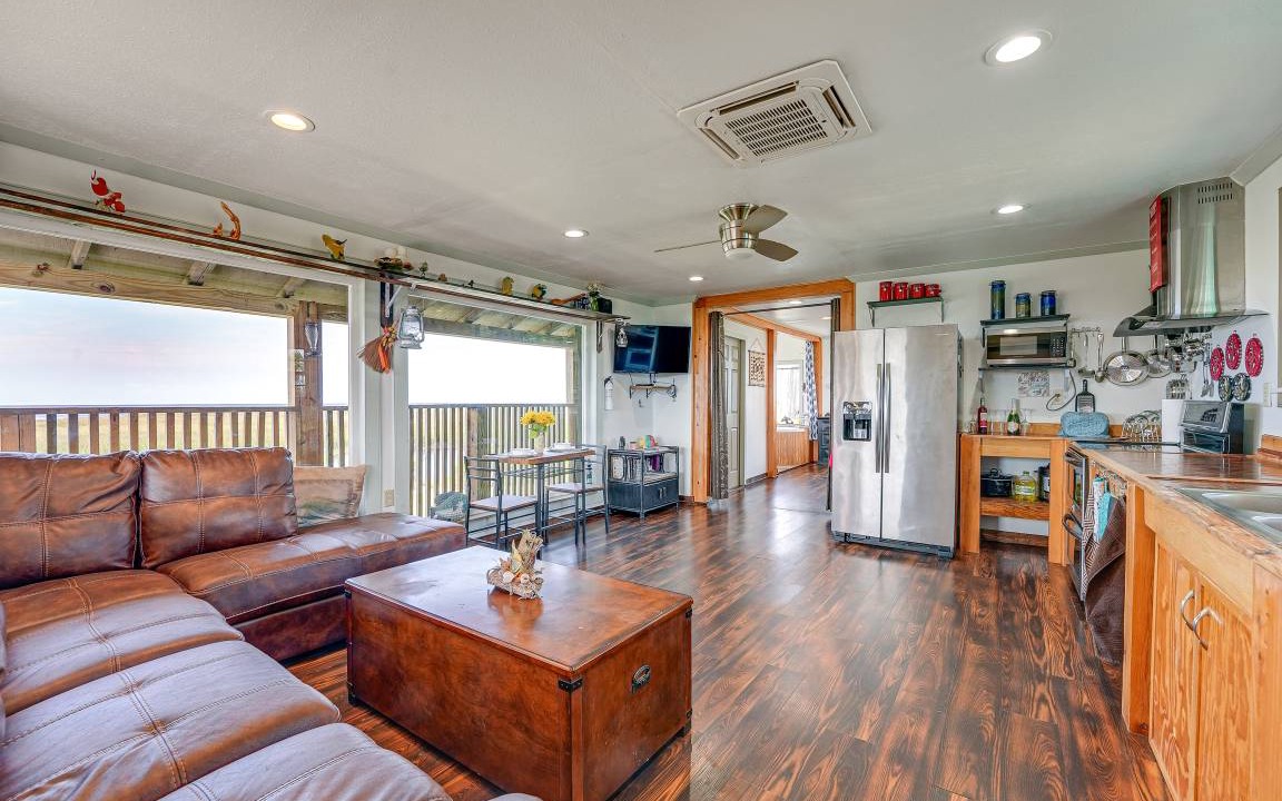 Photo of Livingroom in Perry