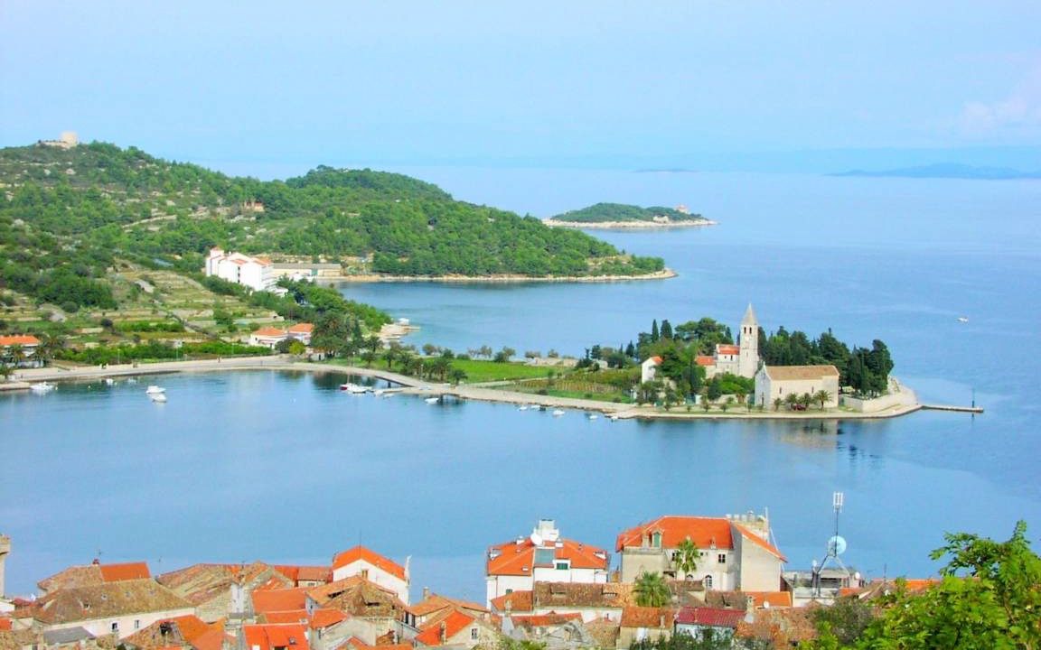Photo of Others in Vis