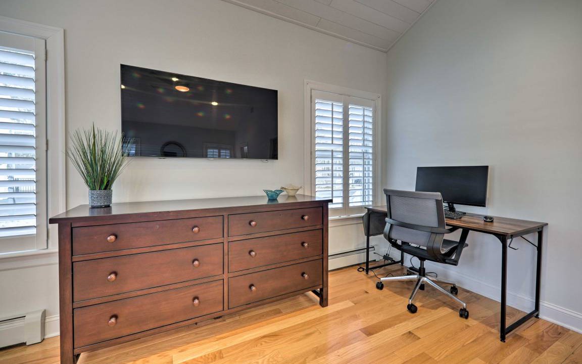Photo of Livingroom in Saratoga Springs