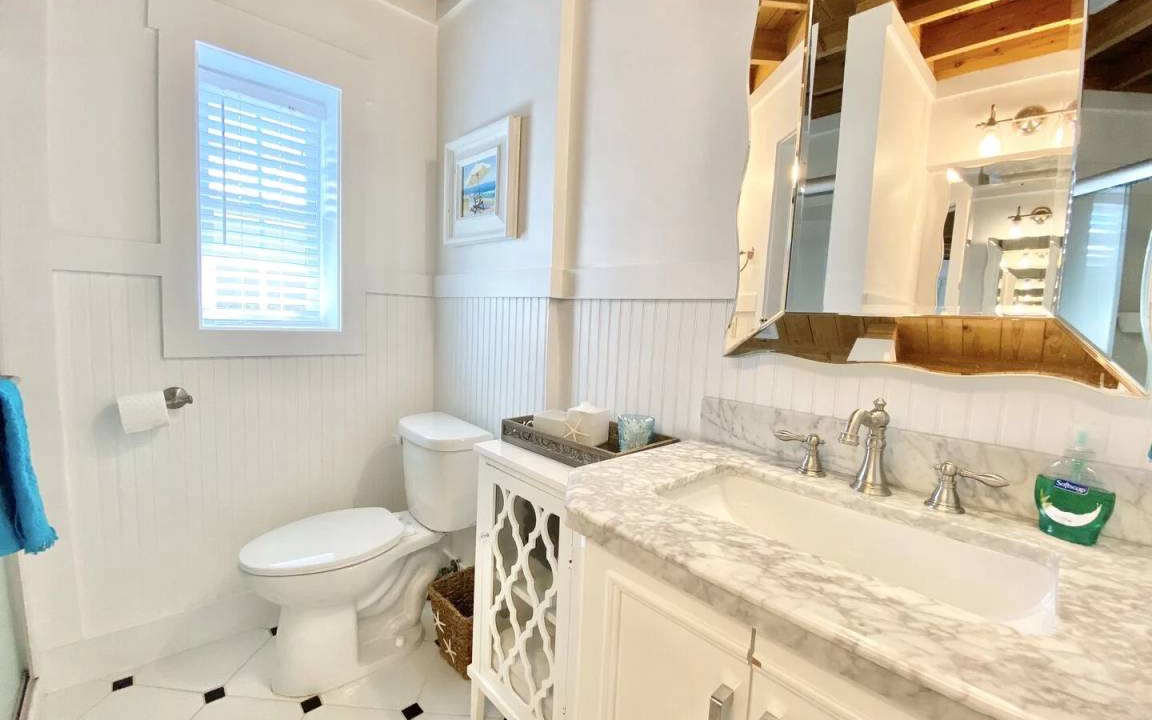 Photo of Bathroom in Laguna Beach Estates