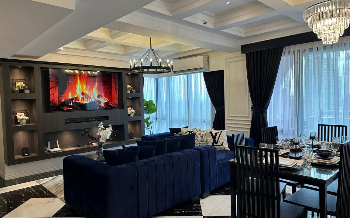 Photo of Livingroom in Downtown
