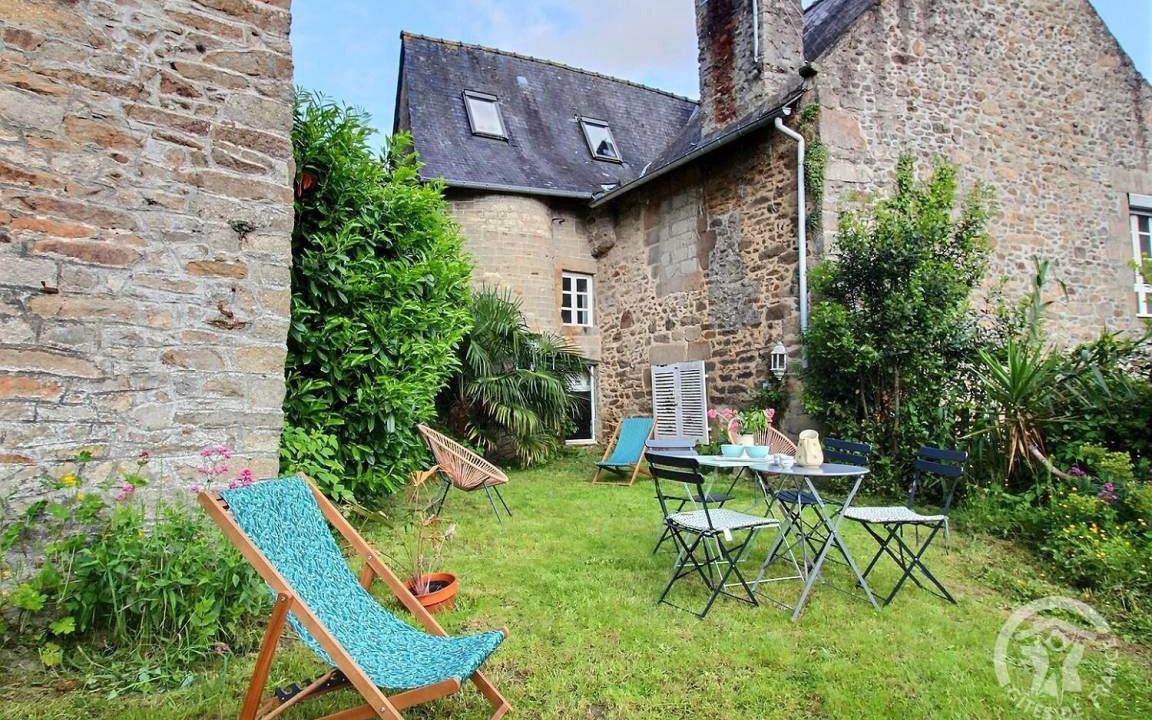 Photo of Others in Dinan