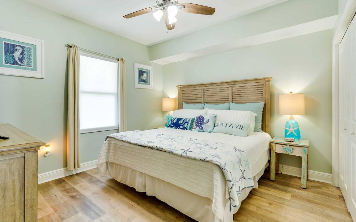Photo of Bedroom in Miramar Beach