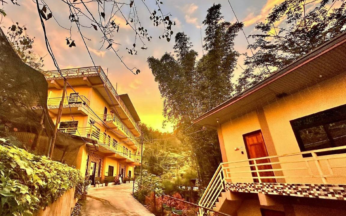 Photo of Buildings in La Trinidad