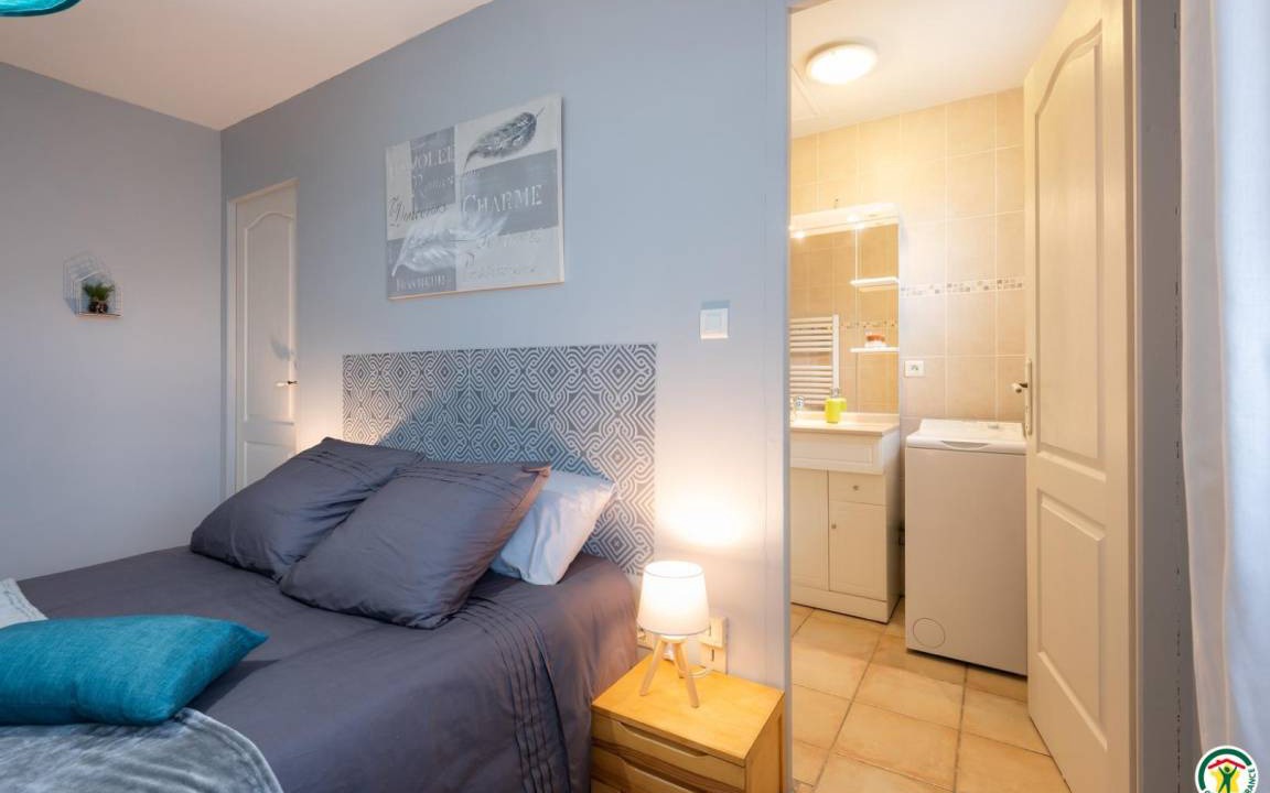Photo of Bedroom in Condillac