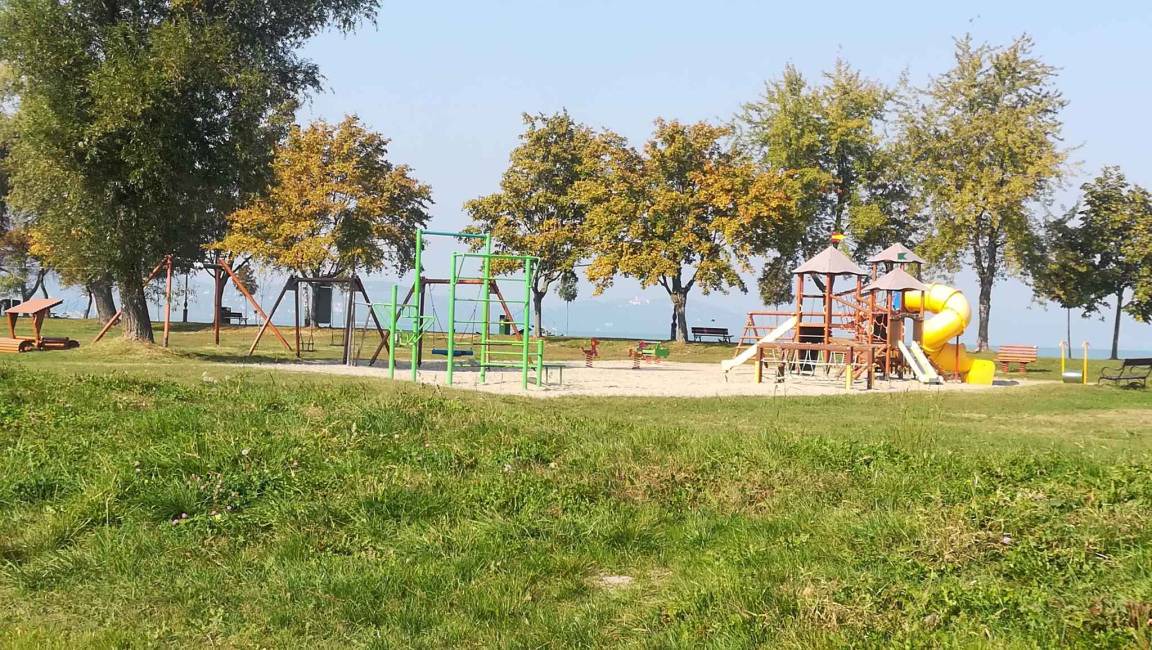 Photo of Others in Zamardi
