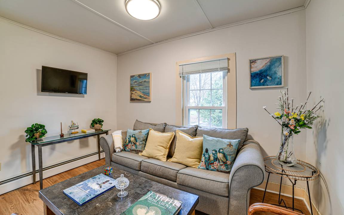 Photo of Livingroom in Owego