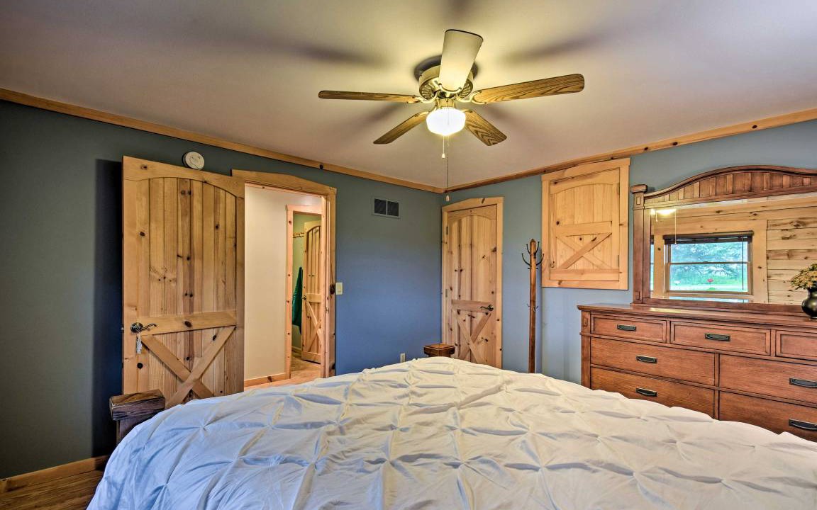 Photo of Bedroom in Shipshewana