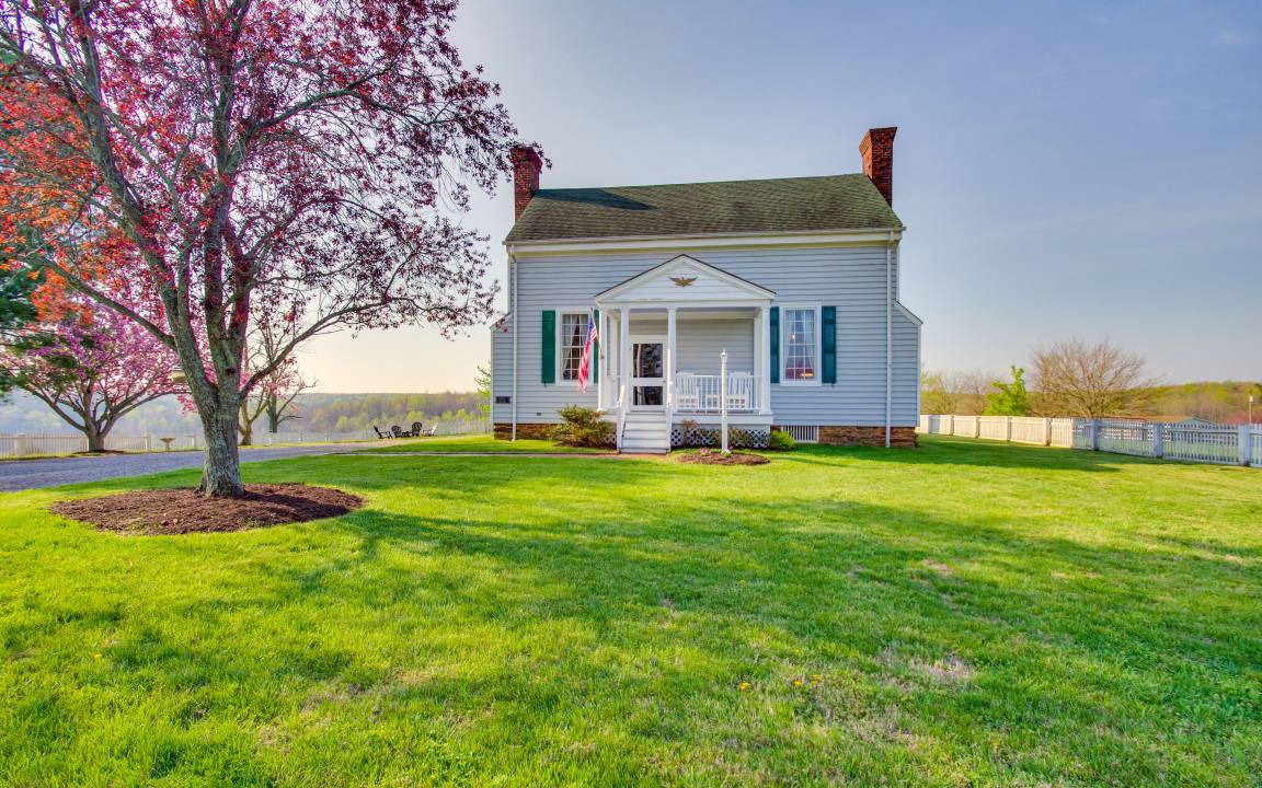 Photo of Buildings in Appomattox
