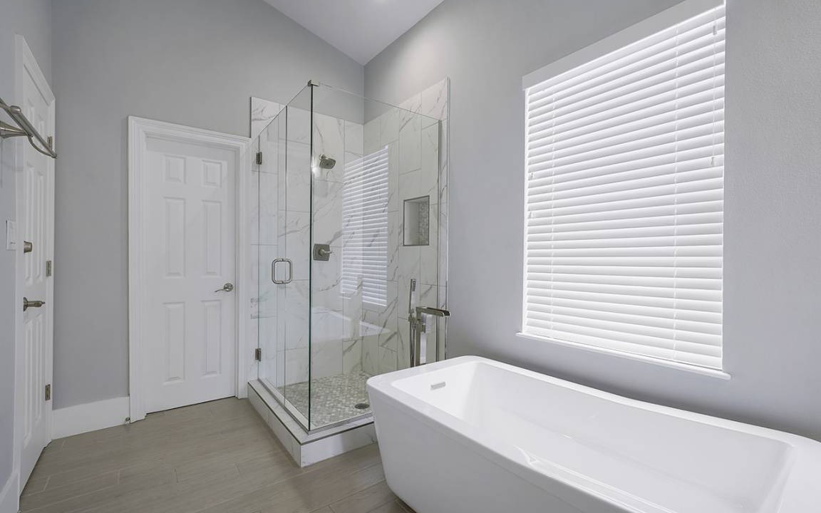 Photo of Bathroom in Crystal Shores