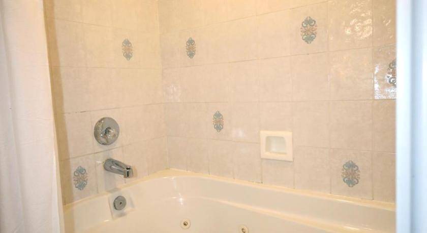 Photo of Bathroom in Wellesley Island