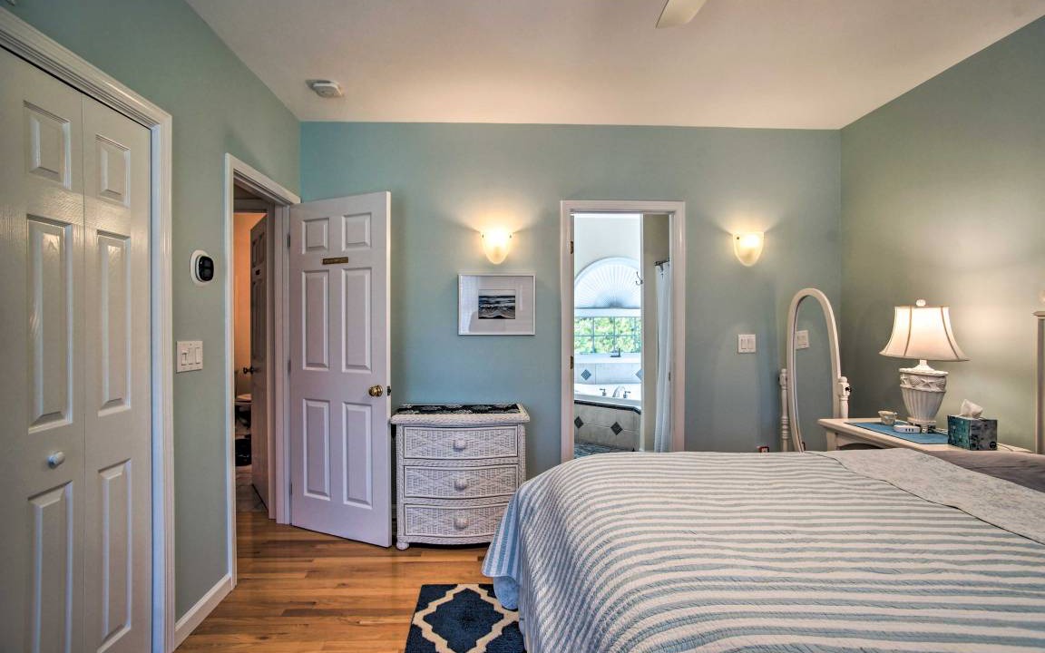 Photo of Bedroom in South Chatham