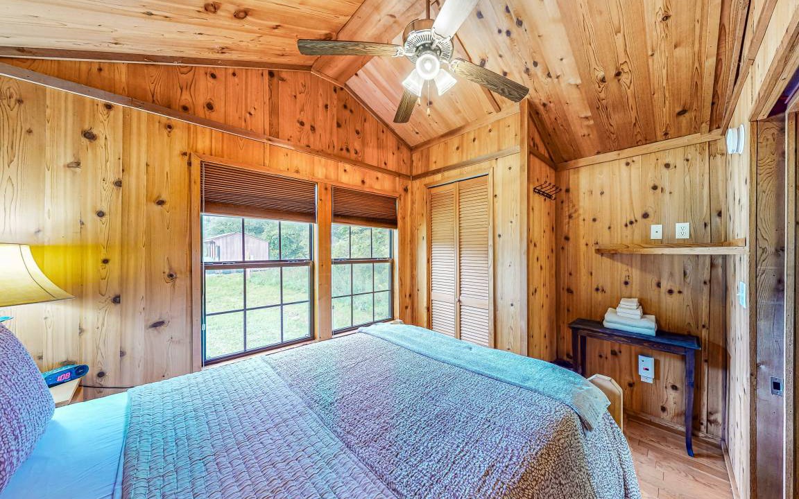 Photo of Bedroom in Hector