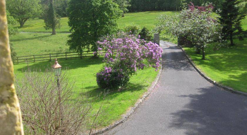 Photo of Others in Mohill