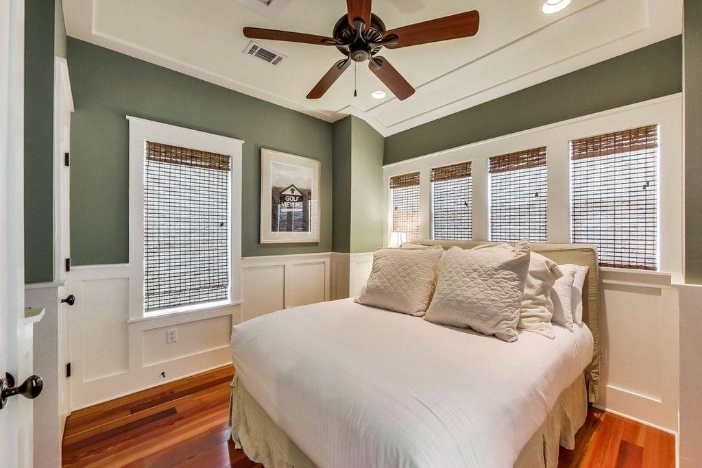 Photo of Bedroom in Beach District