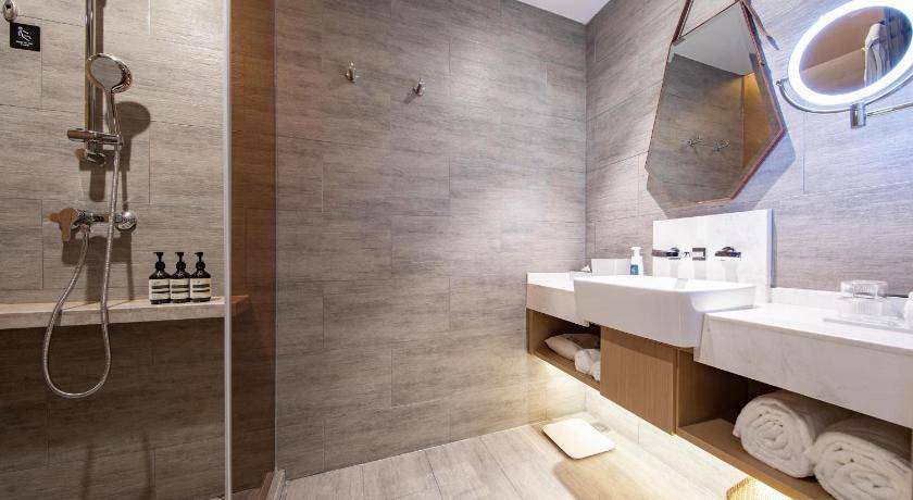 Photo of Bathroom in Yuanzhou