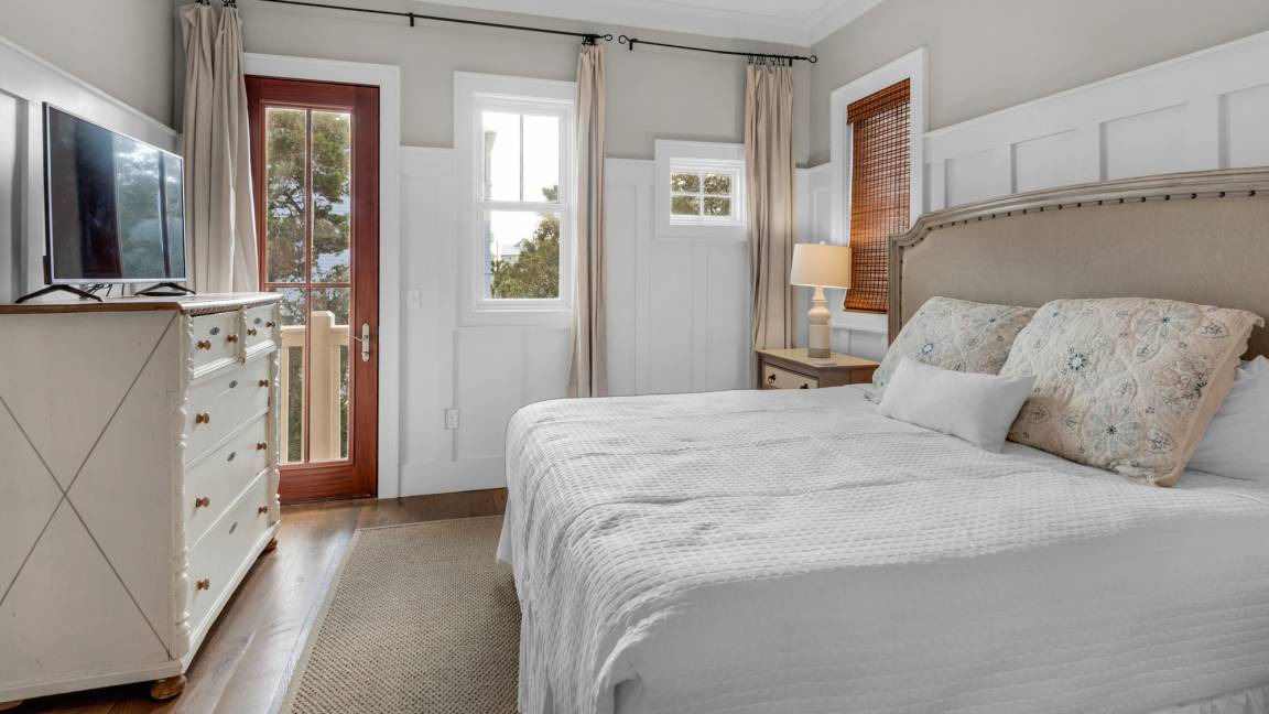 Photo of Bedroom in SeaNest Village