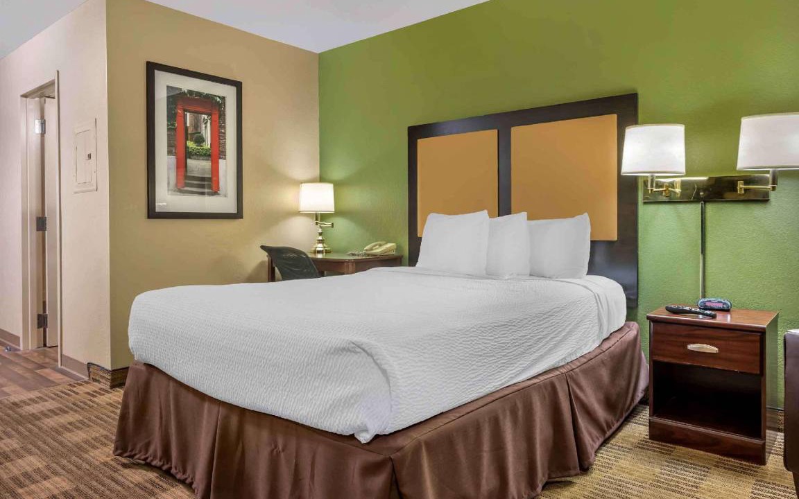 Photo of Bedroom in Lexington Park