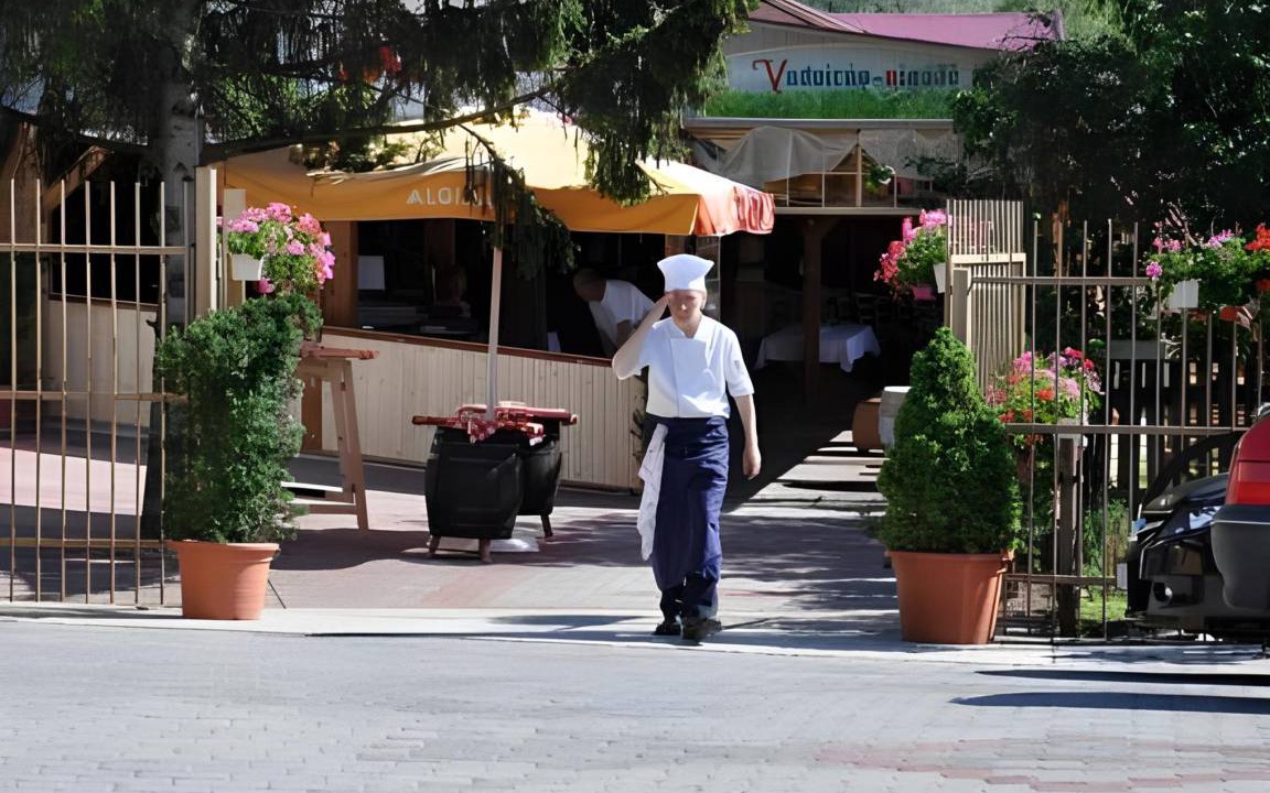 Photo of Others in Tatabanya