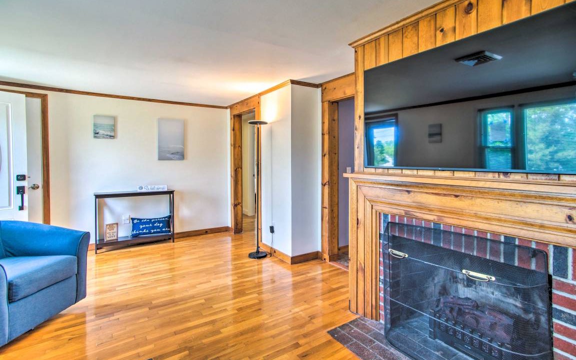 Photo of Livingroom in Dennis Port