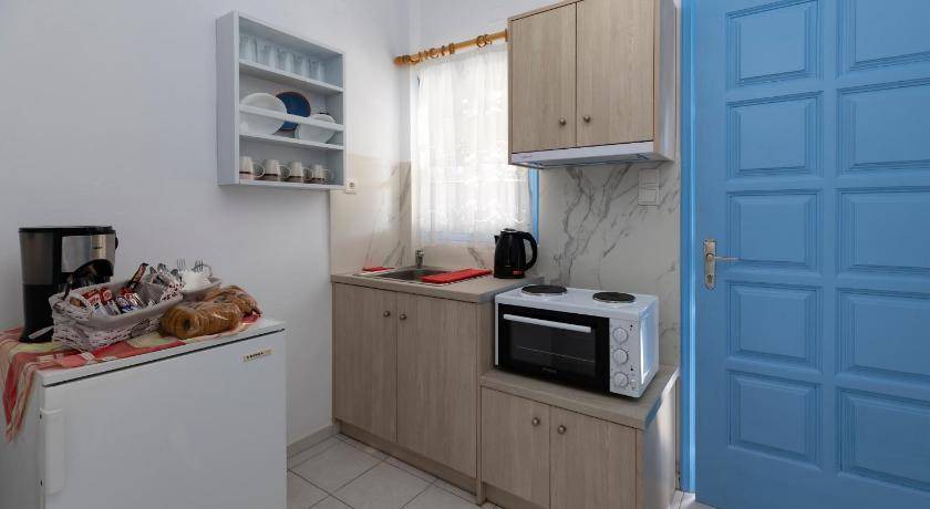 Photo of Kitchen in Platis Gialos