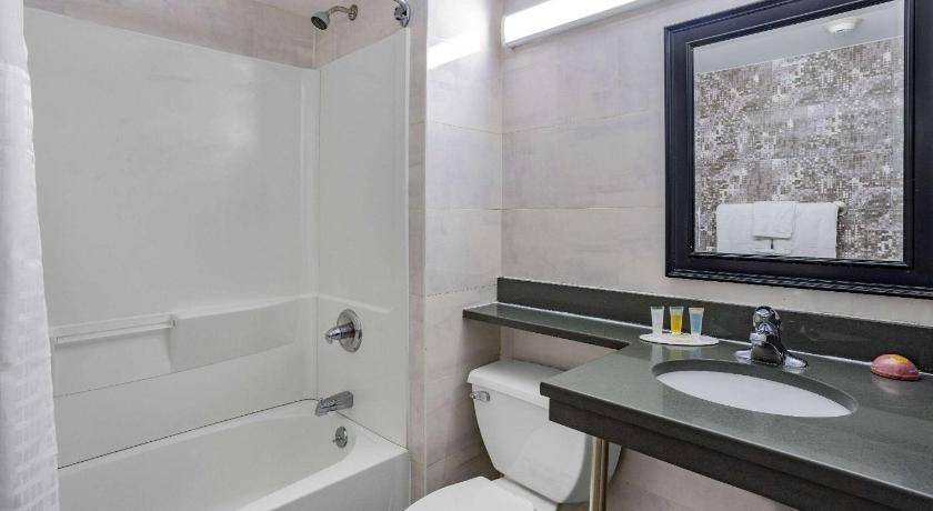 Photo of Bathroom in Lindenhurst