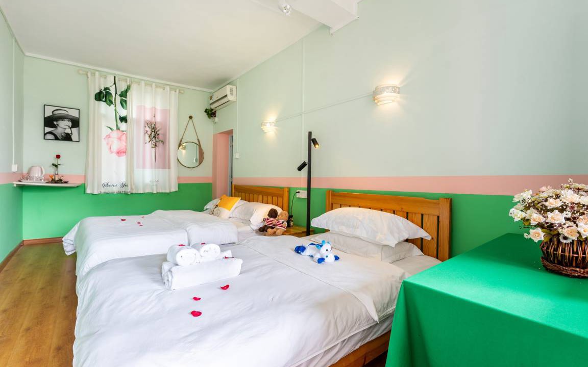 Photo of Bedroom in Yue Lu