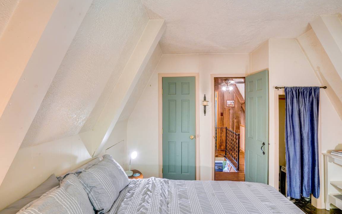 Photo of Bedroom in Becket