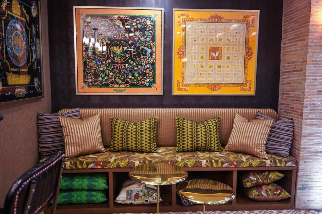 Photo of Livingroom in Downtown