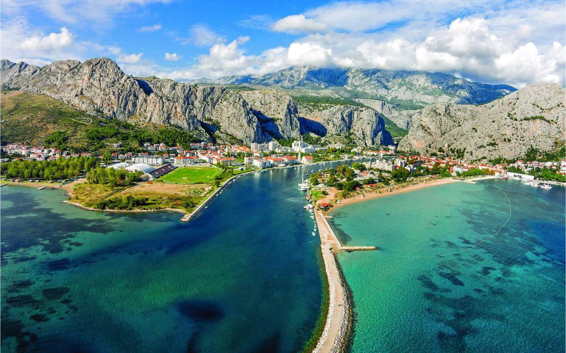 Photo of Others in Omis