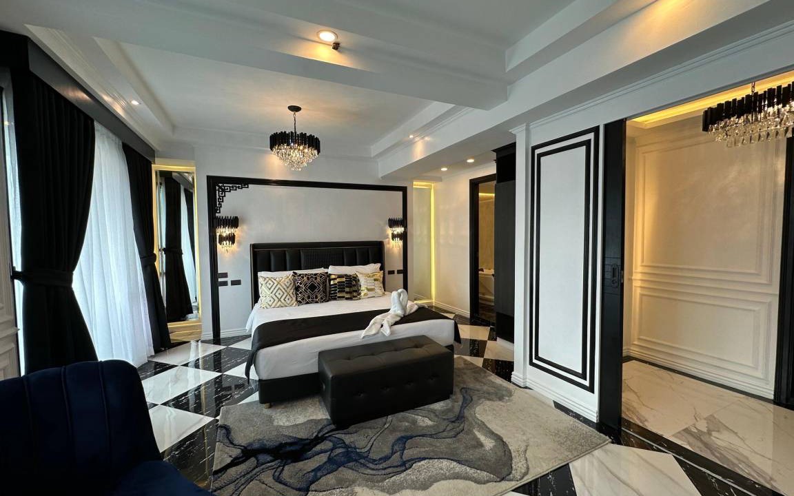 Photo of Livingroom in Downtown