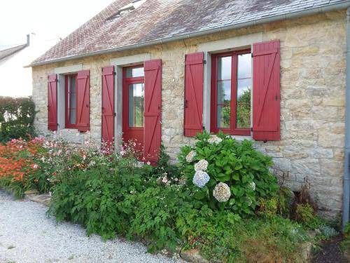 Photo of Buildings in Le Saint