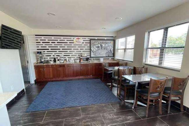 Photo of Kitchen in Lindenhurst