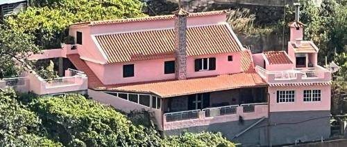Photo of Buildings in Curral das Freiras
