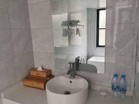 Photo of Bathroom in Yuanzhou