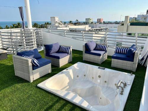 Photo of Patio Balcony in South Beach