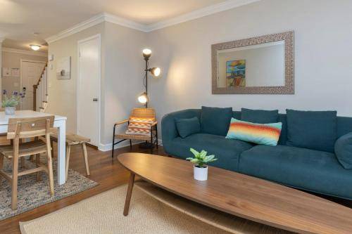 Photo of Livingroom in Northeast Virginia Beach