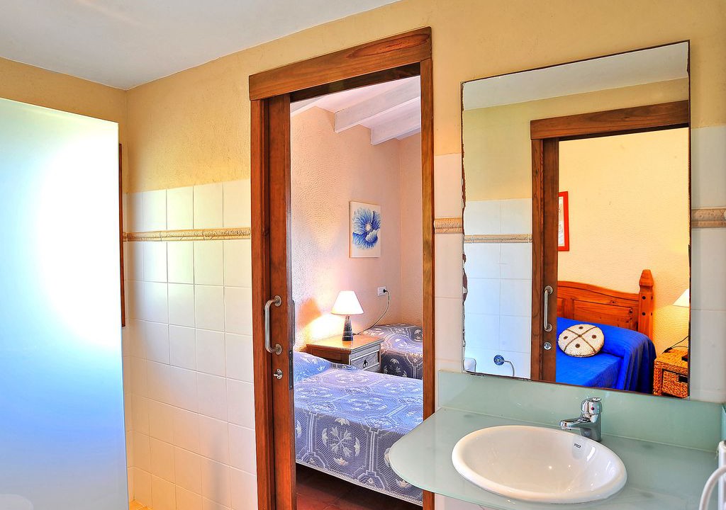 Photo of Bathroom in Trencall