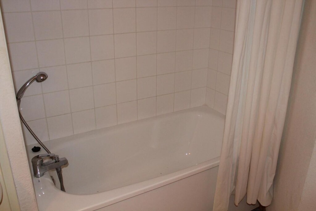 Photo of Bathroom in Saint-Etienne-en-Devoluy