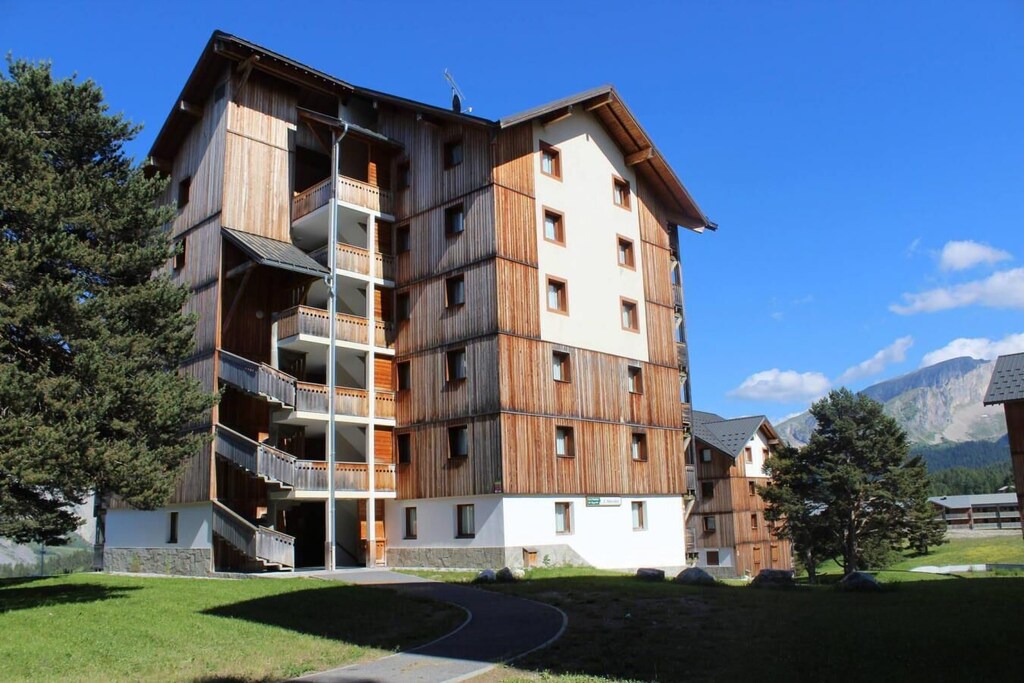 Photo of Buildings in Saint-Etienne-en-Devoluy