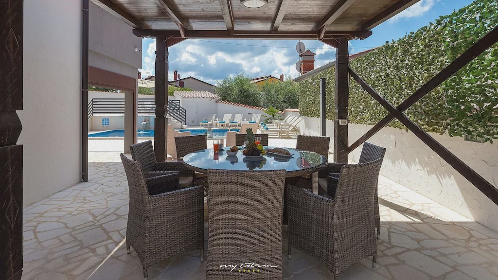 Photo of Patio Balcony in Buici