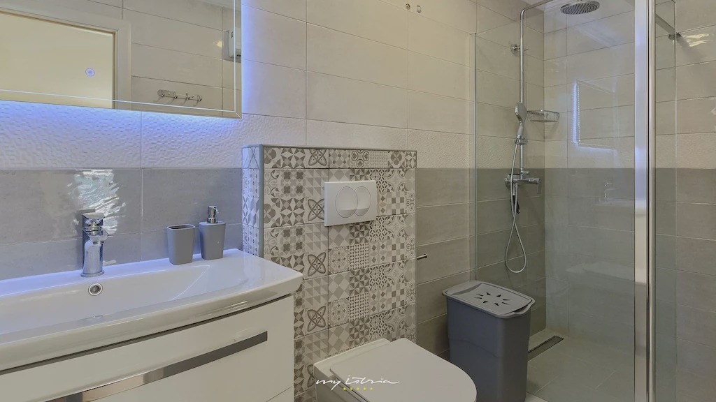 Photo of Bathroom in Buici